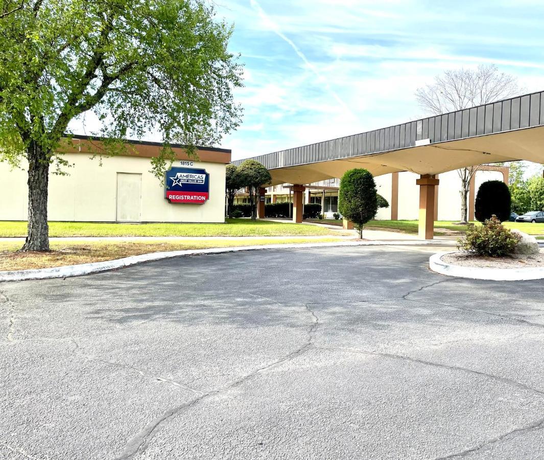 Americas Best Value Inn - Уилсън Екстериор снимка